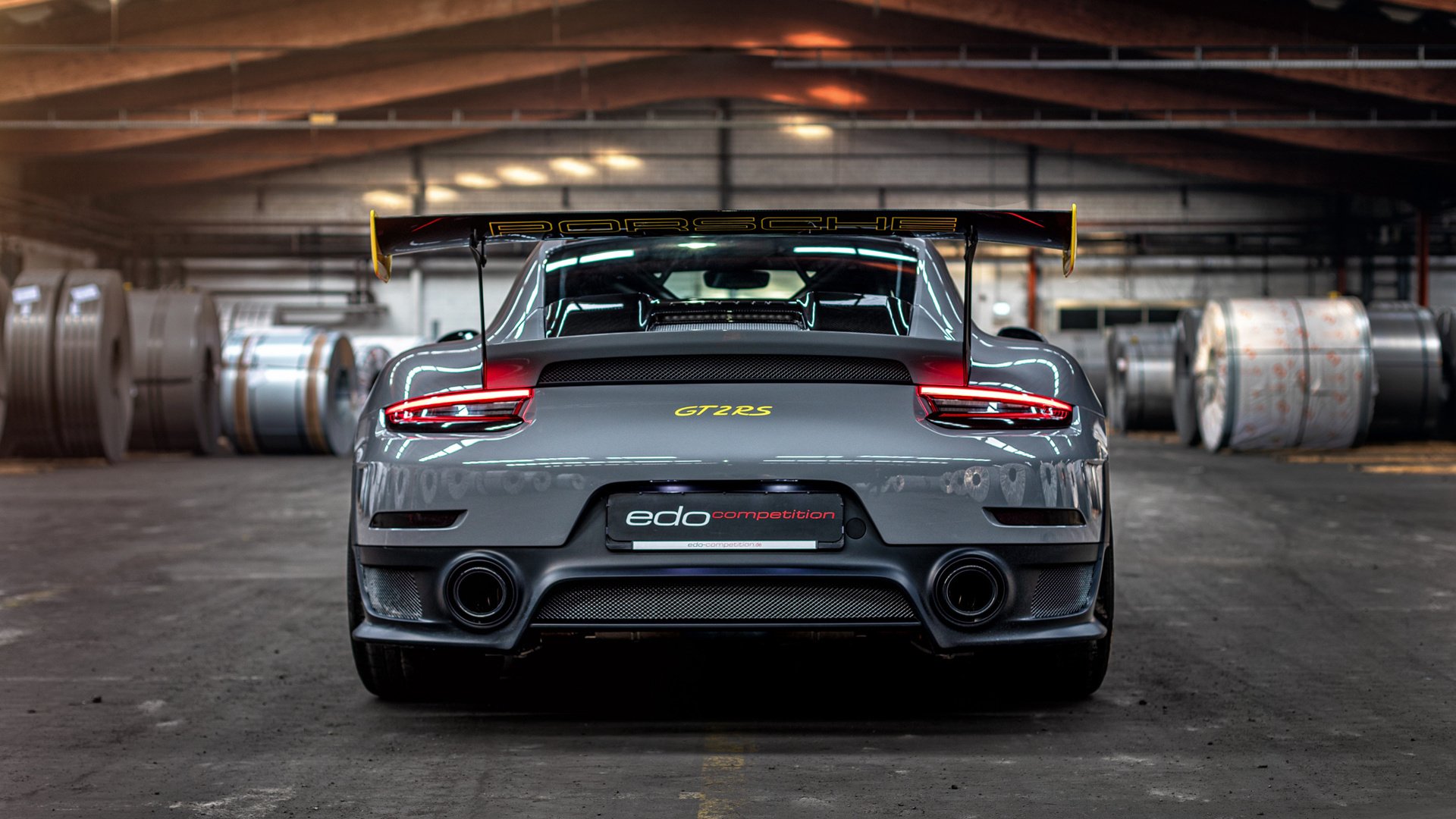 “东安湖体育公园:铁人三项挑战极限运动员的耐力与速度”