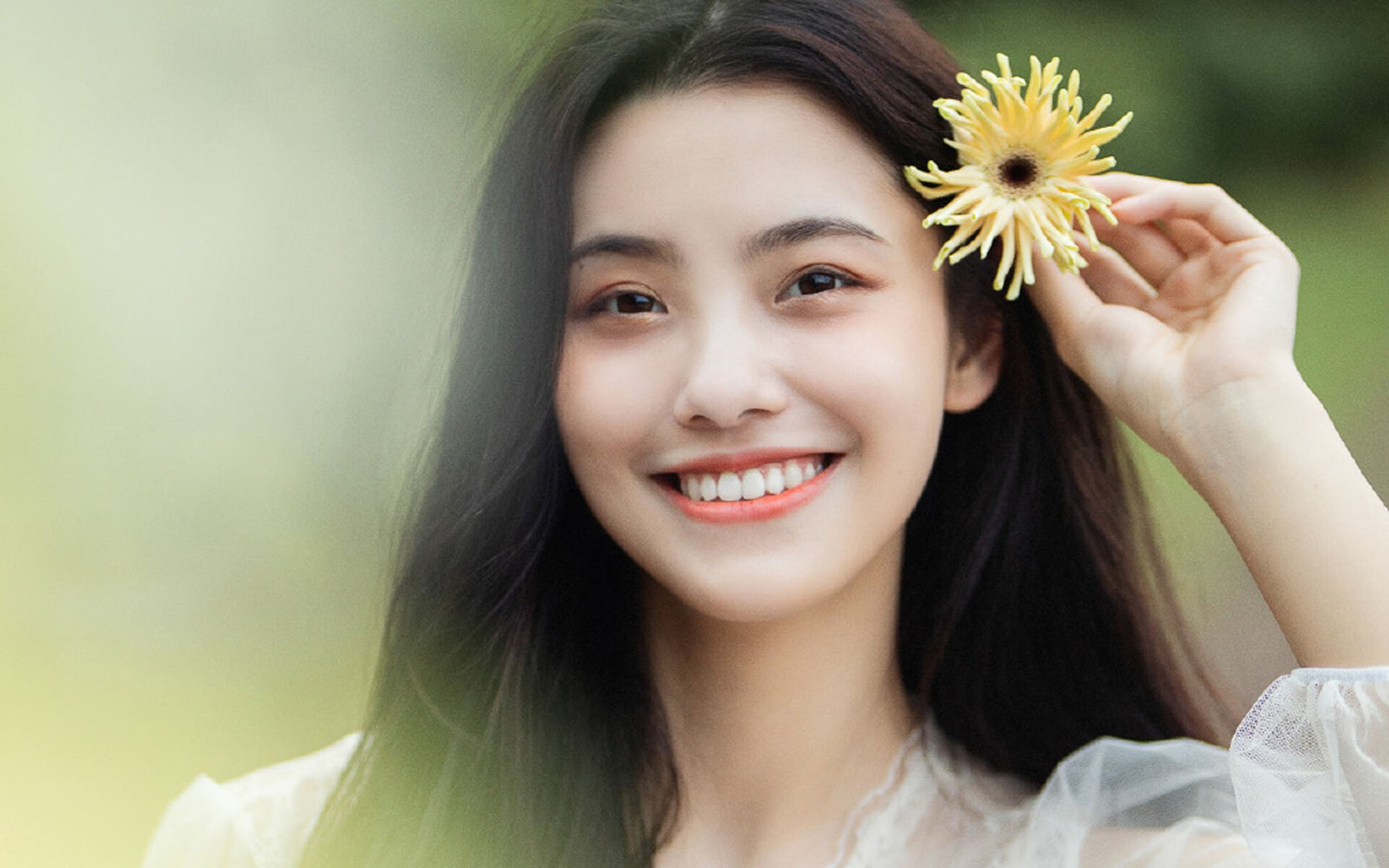 AYX官网-英格兰橄榄球队吸引国际资金注入，英格兰橄榄球队队徽